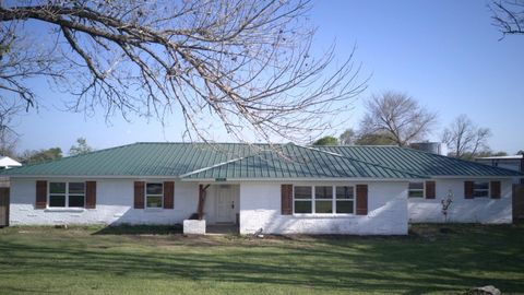 Homes For Sale - 12294 State Highway 21<br/> Midway, TX 75852