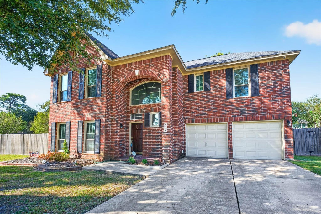 Photo of 507 Brompton Lane, Highlands, TX 77562 (MLS # 91610838)