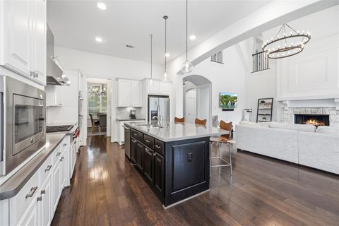 Photo of 9819 Mount Shasta, Missouri City, TX 77459 (MLS # 45873244)