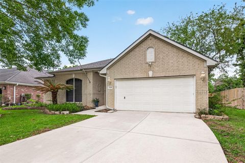Photo of 15810 Heartwood Way, Cypress, TX 77433 (MLS # 35248499)