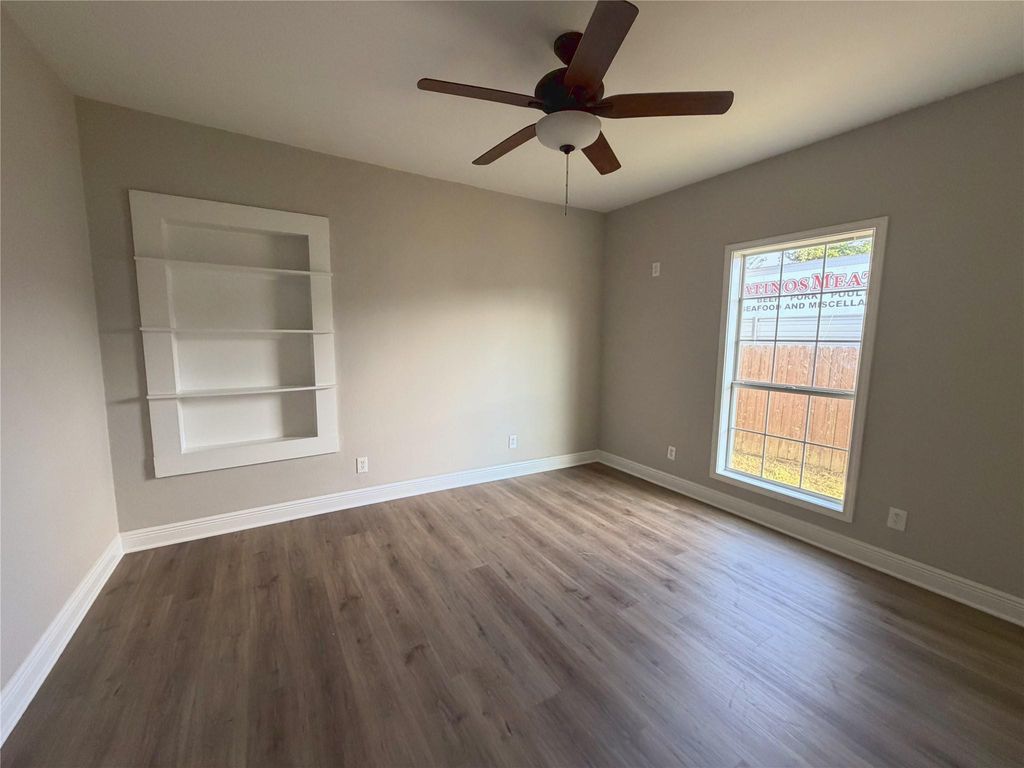Photo of 716 74th Street, Houston, TX 77011 (MLS # 29354935)
