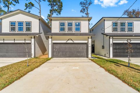 Photo of 8157 Crestview Drive, Houston, TX 77028 (MLS # 72342097)