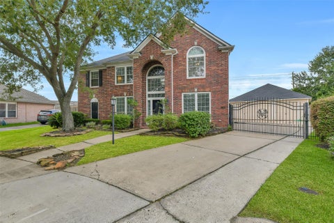 Homes For Sale - 1102 Rippling Springs<br/> Galveston County, League City, TX 77573