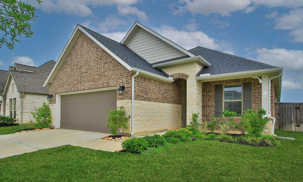 Photo of 18830 Shadowfax Trail, Tomball, TX 77377 (MLS # 41535340)
