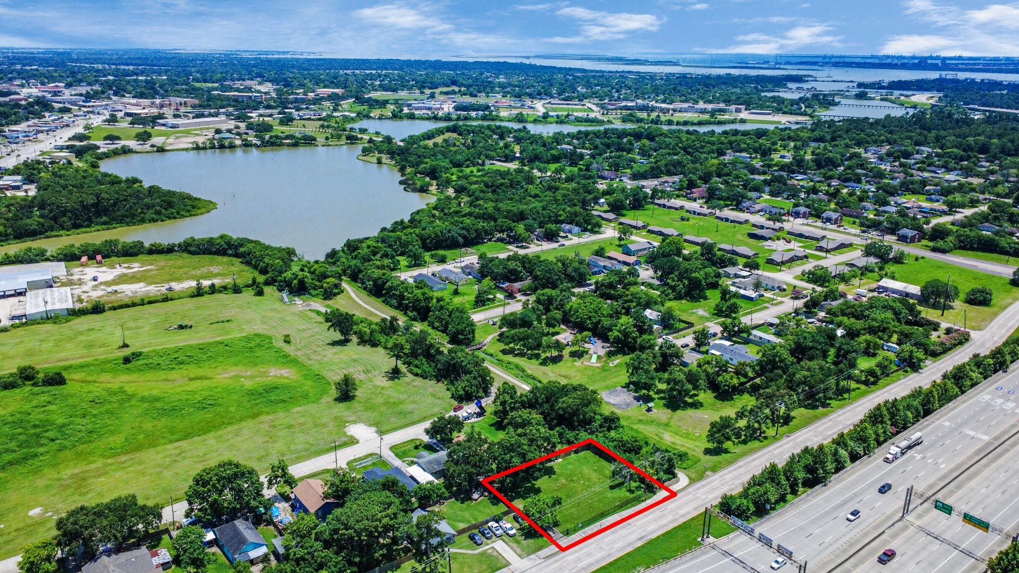 302 N Highway 146