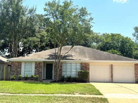 Photo of 16815 Royal Mile Lane, Houston, TX 77084 (MLS # 20401432)