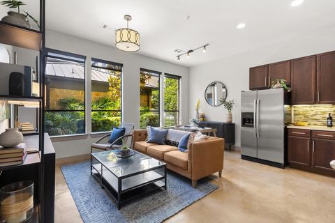 Photo of 1616 W W Dallas Street #115, Houston, TX 77019 (MLS # 86957268)