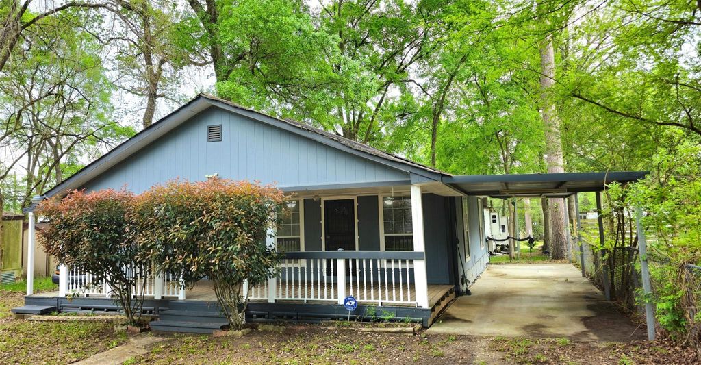 Photo of 10983 Maywood Street, Willis, TX 77318 (MLS # 74440547)