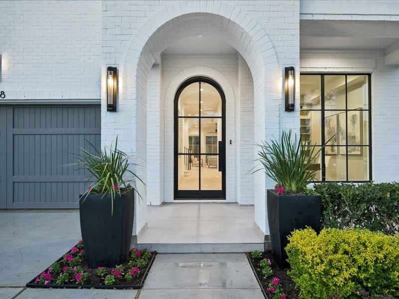 1118 Jackson Boulevard