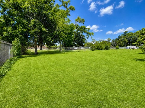 Vacant Land For Sale - 1035 Adolph Drive<br/> Harris County, Houston, TX 77091