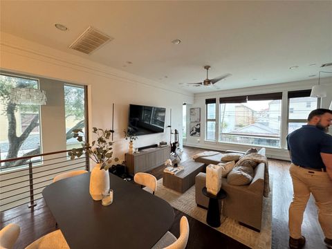 Tiny photo for 5707 Schuler Street, Houston, TX 77007 (MLS # 14245628)