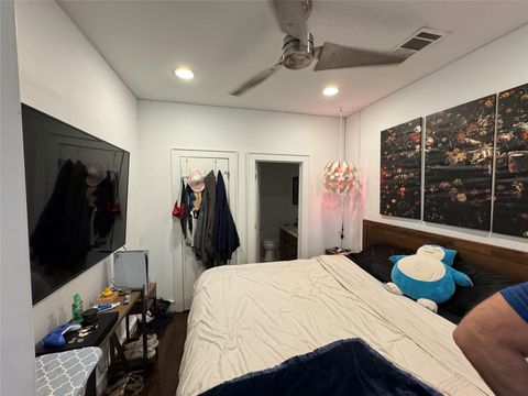 Tiny photo for 5707 Schuler Street, Houston, TX 77007 (MLS # 14245628)