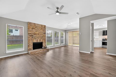 Photo of 3111 Timber View Drive, Sugar Land, TX 77479 (MLS # 92982520)