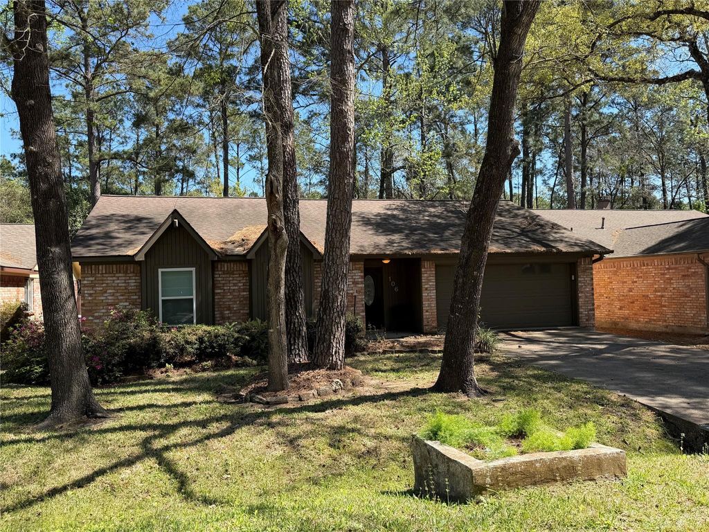 Photo of 106 N Woodstock Circle Drive, The Woodlands, TX 77381 (MLS # 39640022)