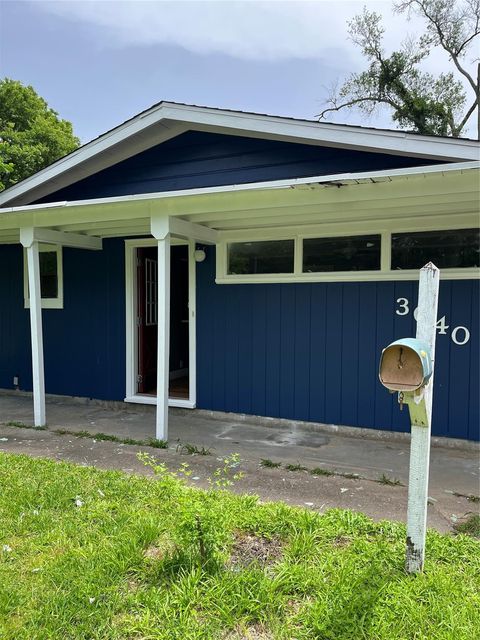 Photo of 3040 19th Street, Beaumont, TX 77706 (MLS # 51563054)