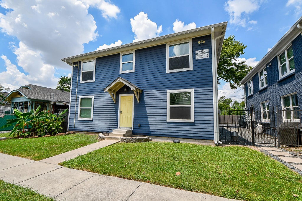 Photo of 1009 Enid Street #3, Houston, TX 77009 (MLS # 30772055)