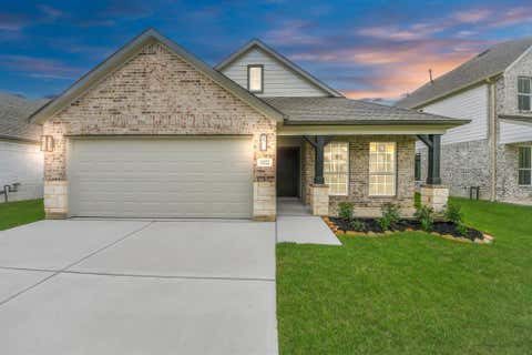 Photo of 12022 Maple Oak Drive, Houston, TX 77066 (MLS # 32866181)