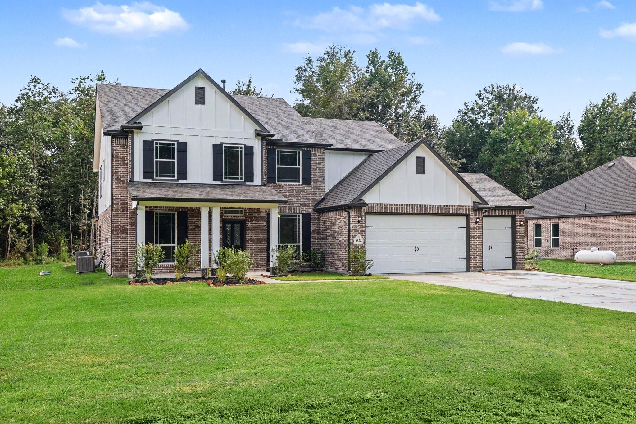 4528 Road 66112