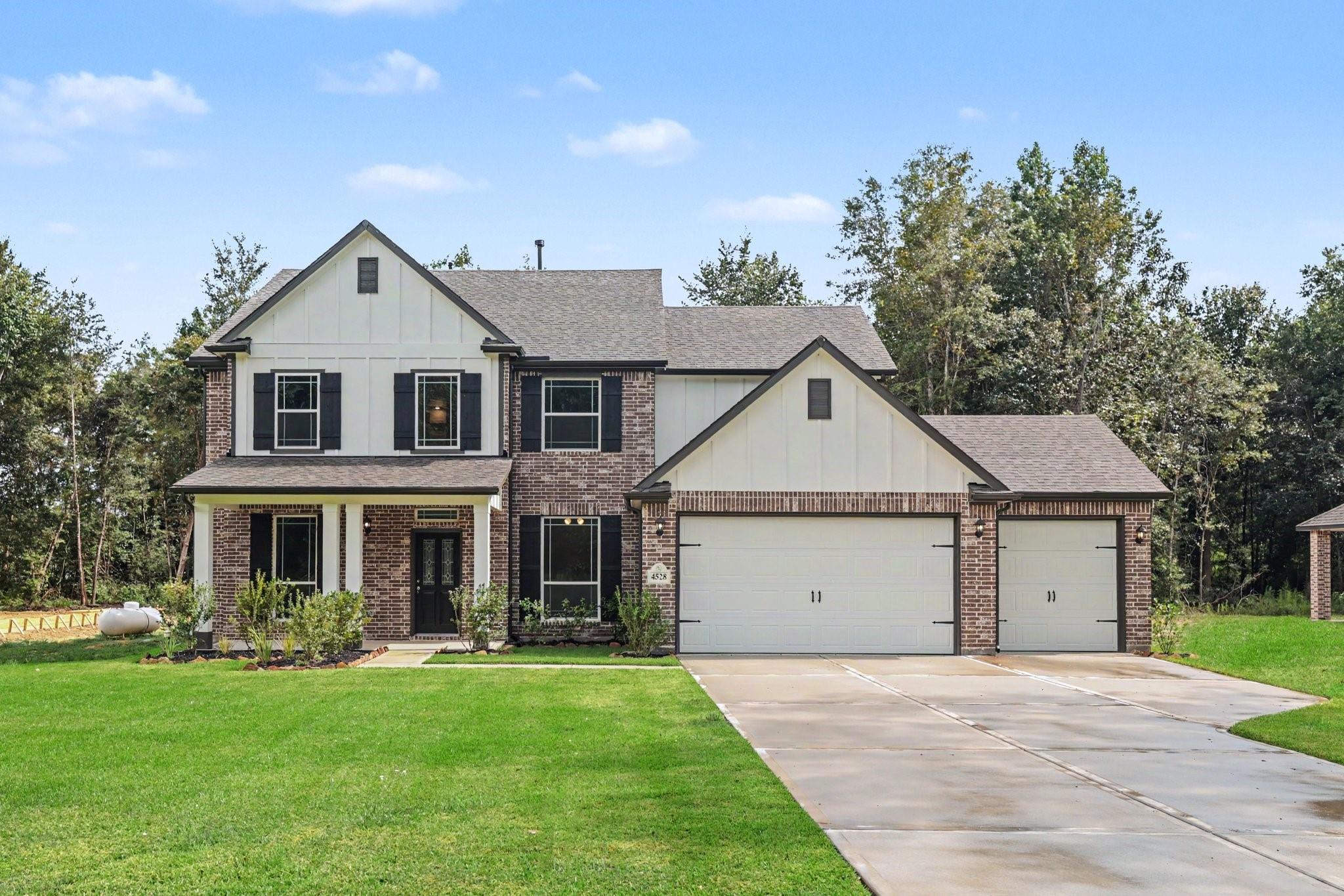 4528 Road 66112