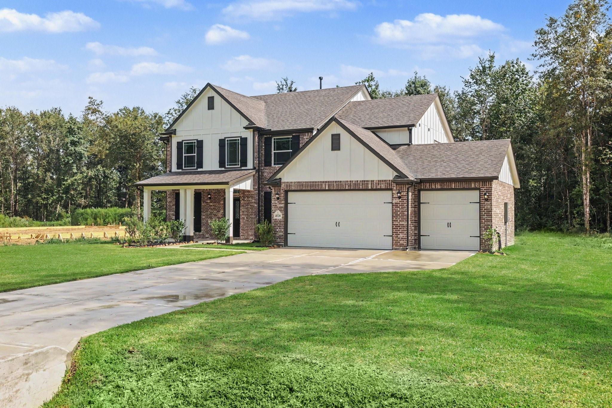 4528 Road 66112