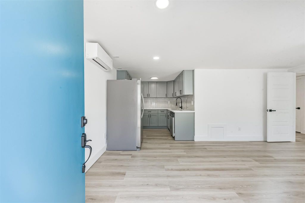 Photo of 4605 Norhill Boulevard, Houston, TX 77009 (MLS # 58552539)