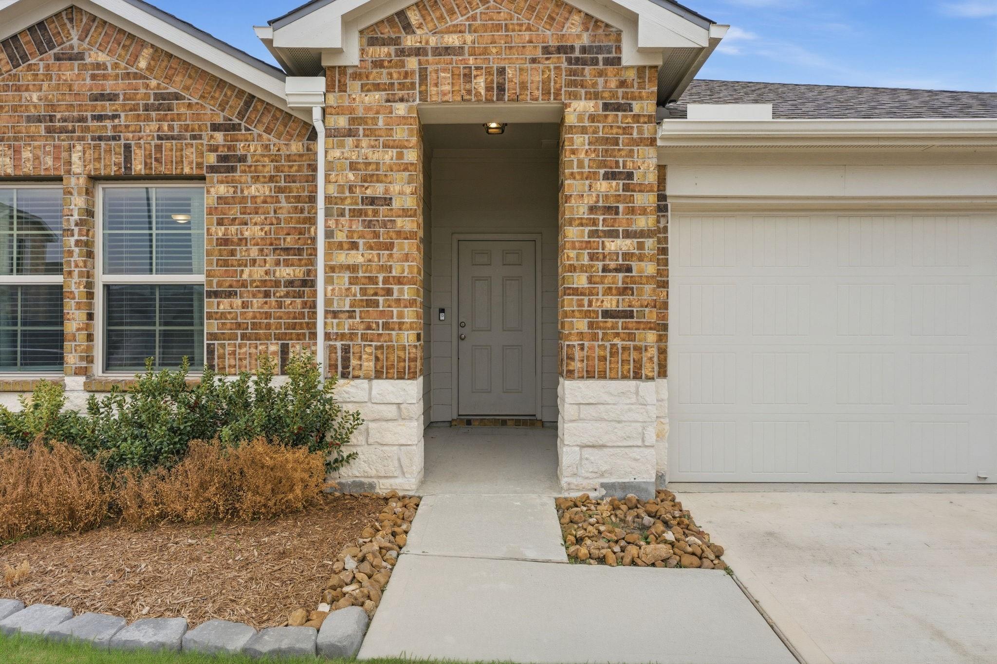2407 Staverton Circle