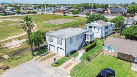 Multifamily For Sale - 6728 Avenue Q<br/> Galveston, TX 77551