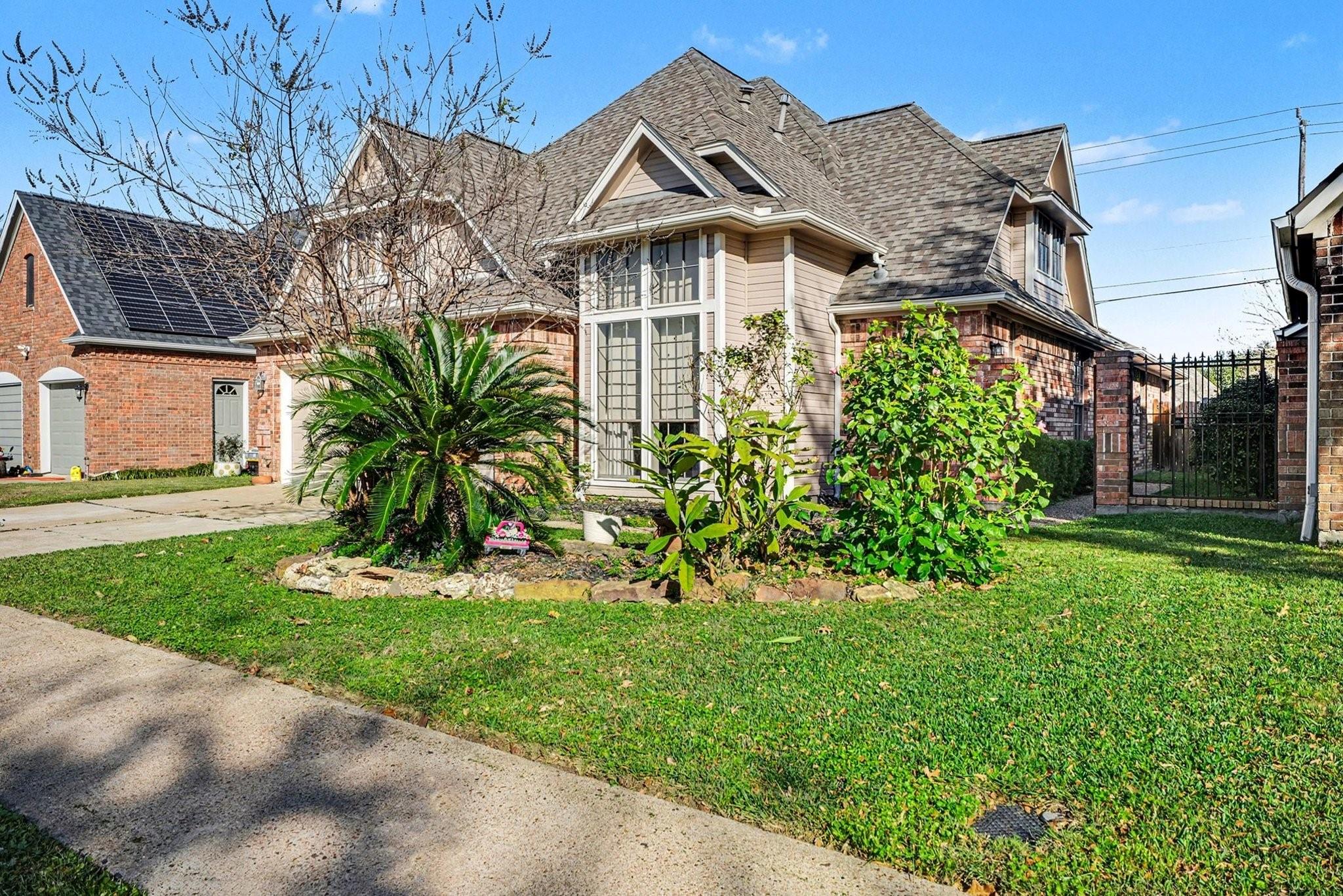 1321 Garden Court