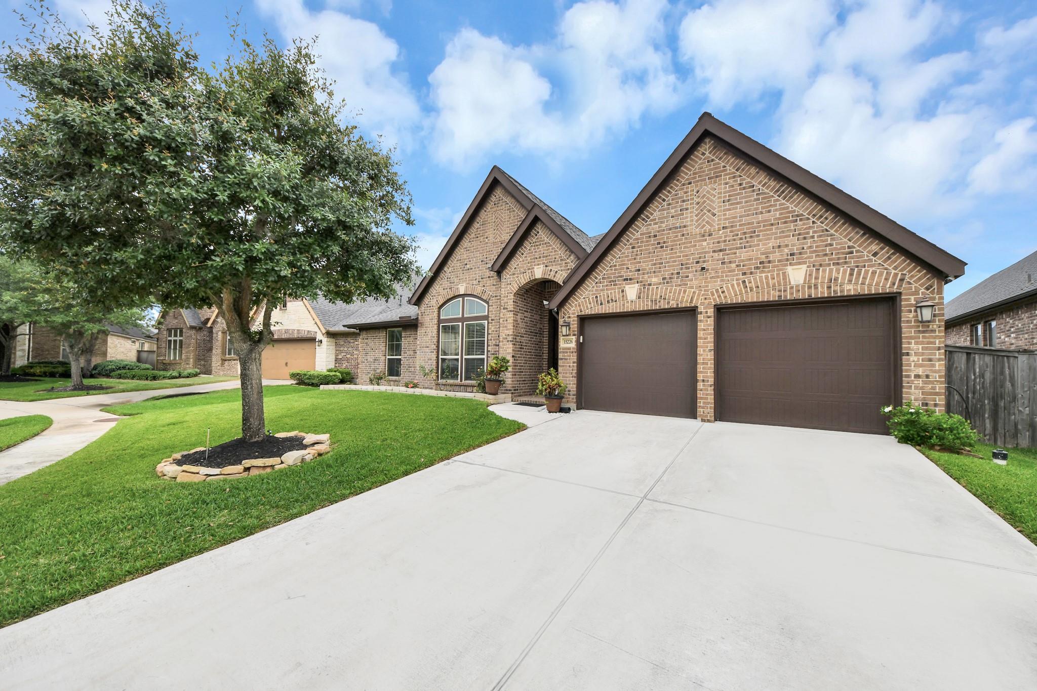 15226 Foxwood Arbor Lane