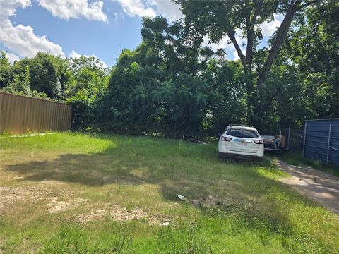 Photo of 3513 Lockwood Drive Drive, Houston, TX 77026 (MLS # 7561316)
