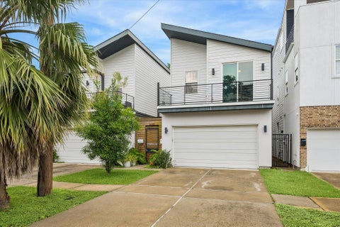 Photo of 1609 Saint Charles Street #B, Houston, TX 77003 (MLS # 10013896)