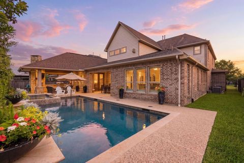 Photo of 6 Birch Canoe Drive, The Woodlands, TX 77375 (MLS # 44606865)