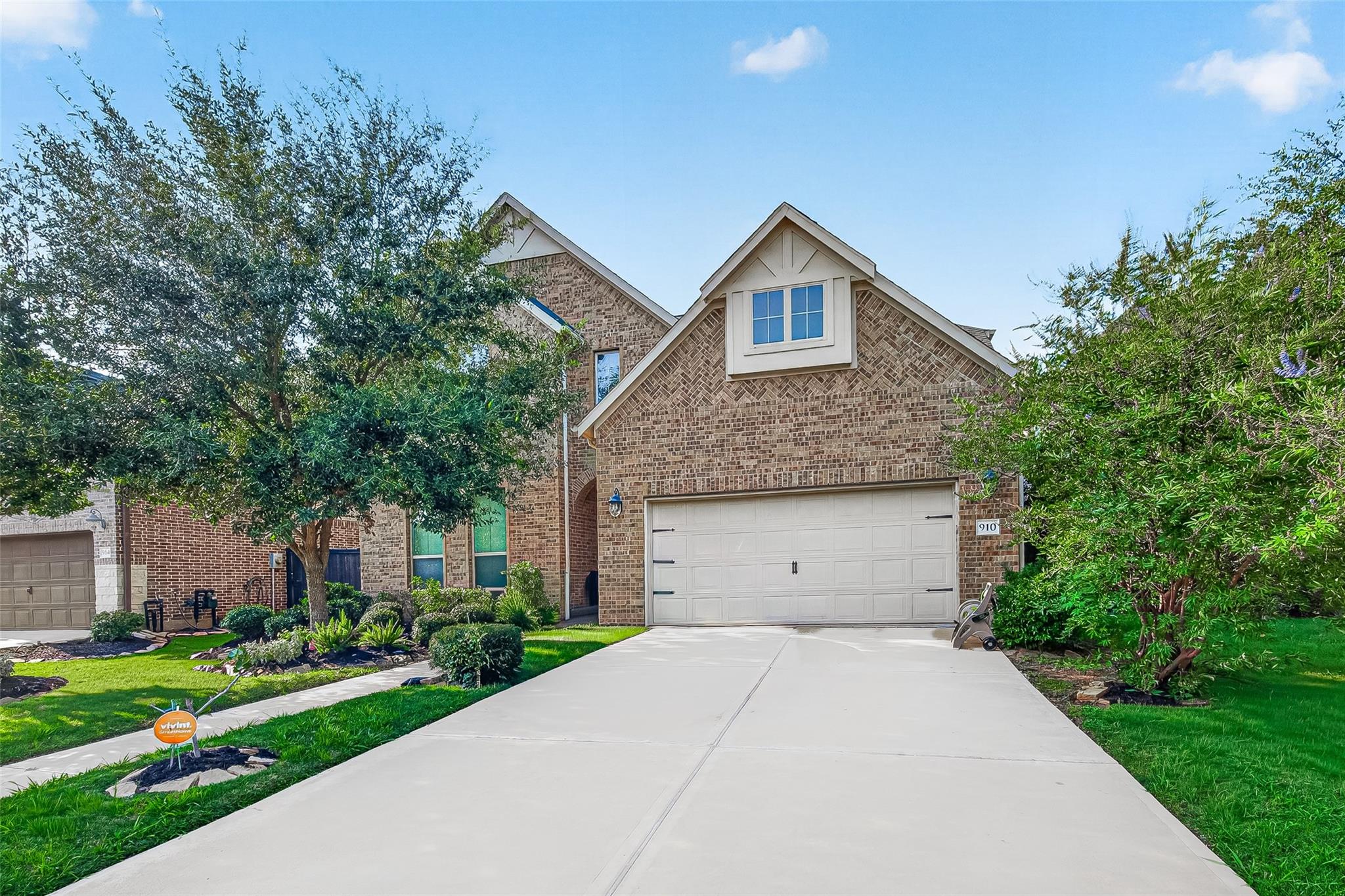 910 Daffodil View Court