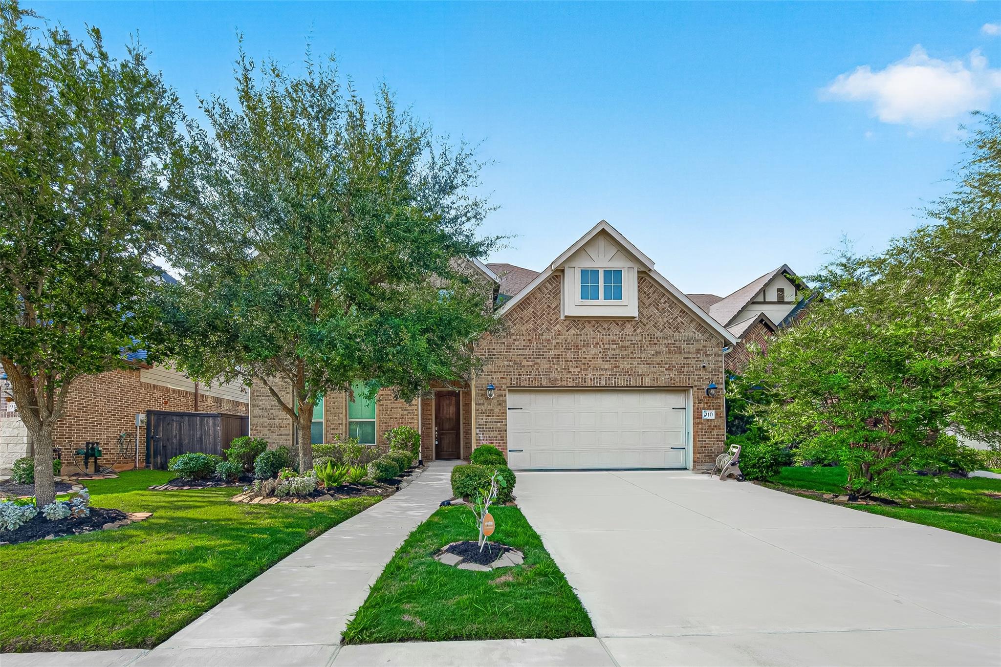910 Daffodil View Court