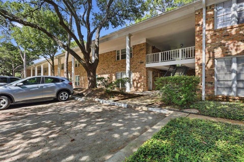 Photo of 4040 San Felipe Street #102, Houston, TX 77027 (MLS # 62644665)