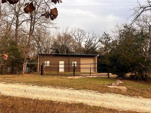 Homes For Sale - 159 Lcr 904<br/> Jewett, TX 75846
