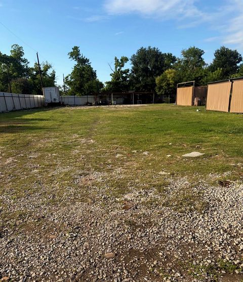 Vacant Land For Sale - 4303 Bennington Street<br/> Houston, TX 77016