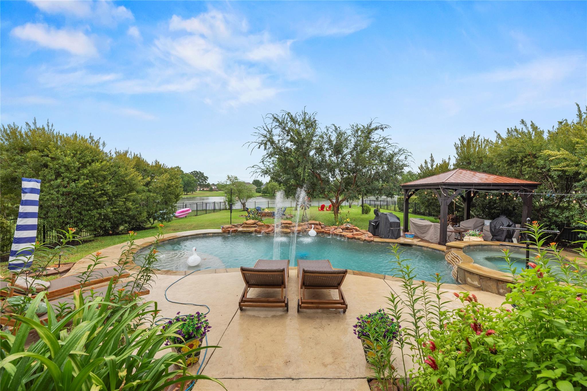18904 W Grand Pine Circle