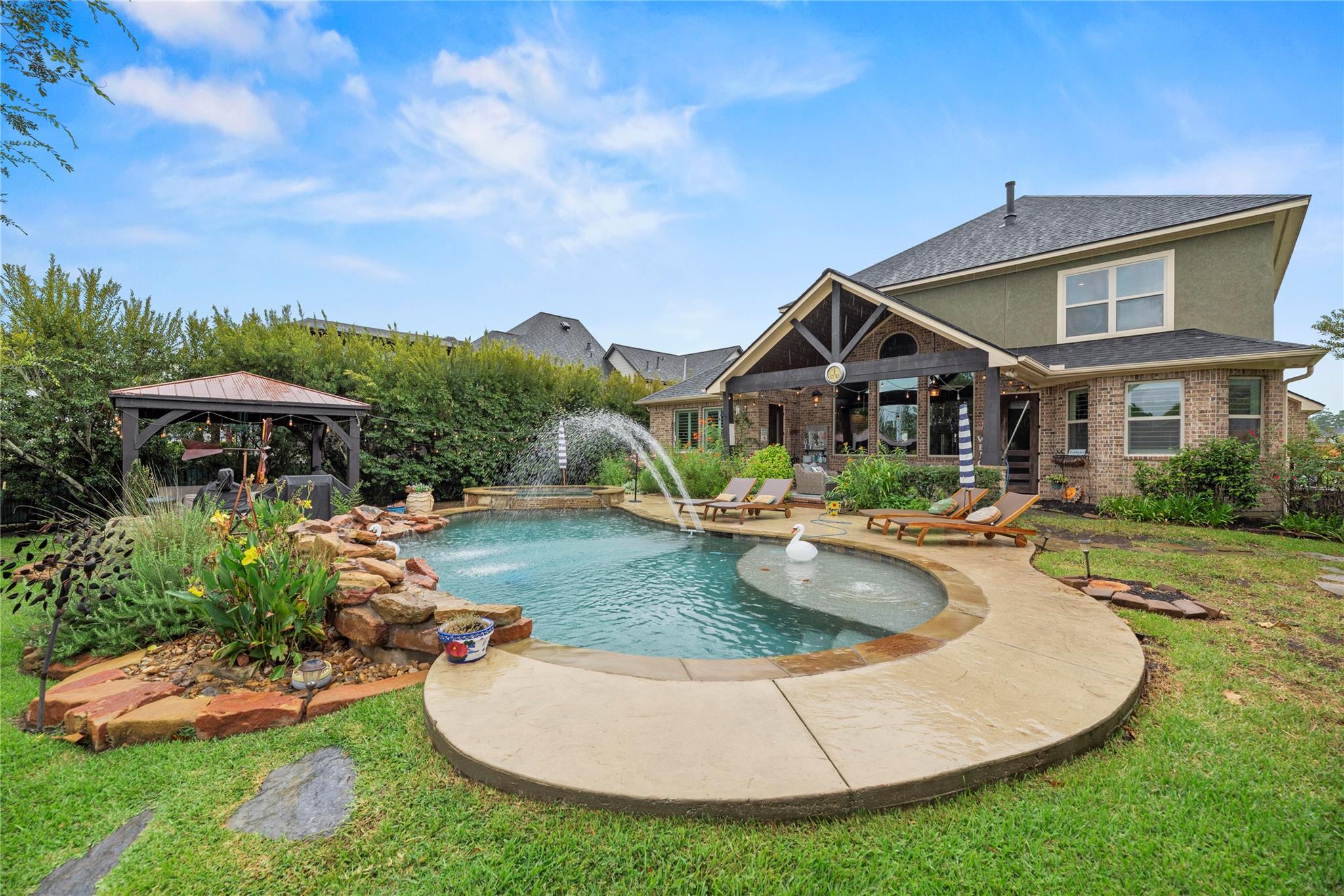 18904 W Grand Pine Circle