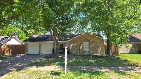 Photo of 3223 Cedarmont Drive, La Porte, TX 77571 (MLS # 56943411)