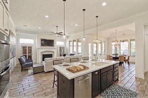 Photo of 82 N Braided Branch Drive, The Woodlands, TX 77375 (MLS # 95589152)