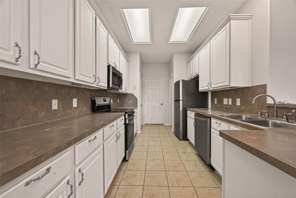 Photo of 3403 Orchid Trace Lane, Houston, TX 77047 (MLS # 73075382)