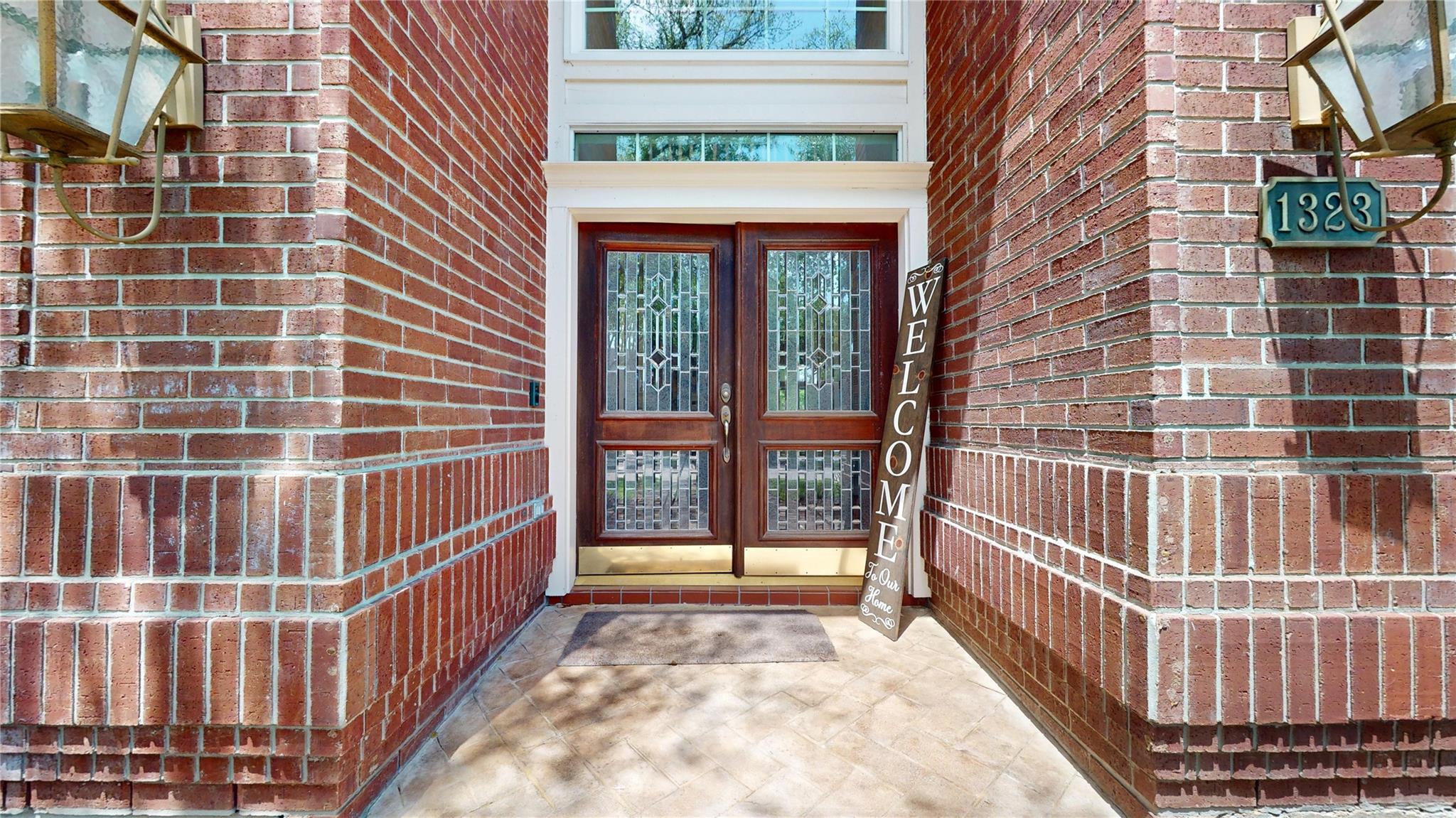 1323 Hillside Forest Drive