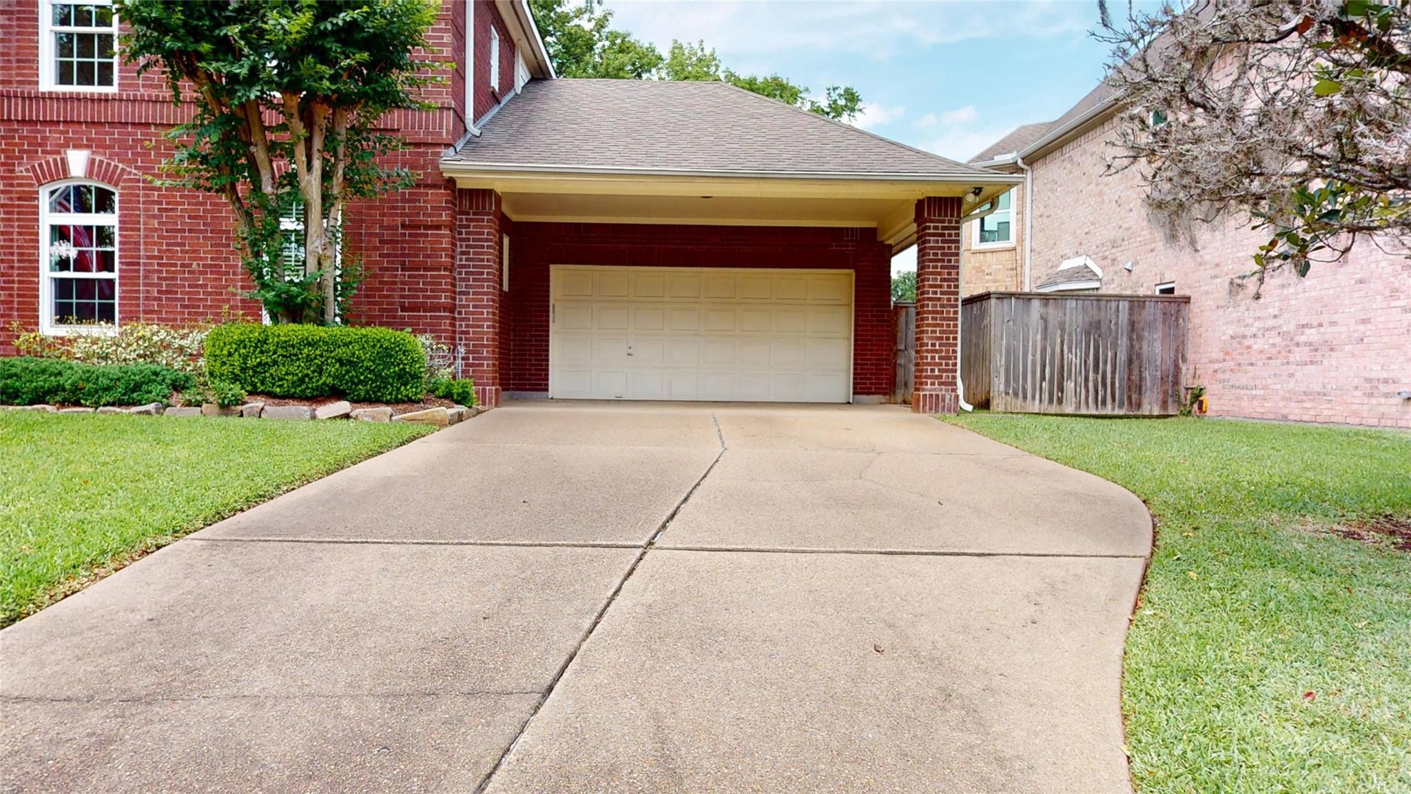 1323 Hillside Forest Drive