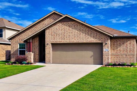 Homes For Sale - 8626 Willet Street<br/> Baytown, TX 77521