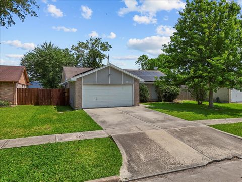 Photo of 11731 Flushing Meadows Drive, Houston, TX 77089 (MLS # 6999195)
