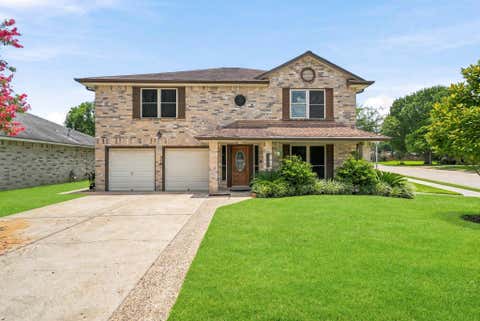 Homes For Sale - 2135 Victoria Garden Drive<br/> Richmond, TX 77406
