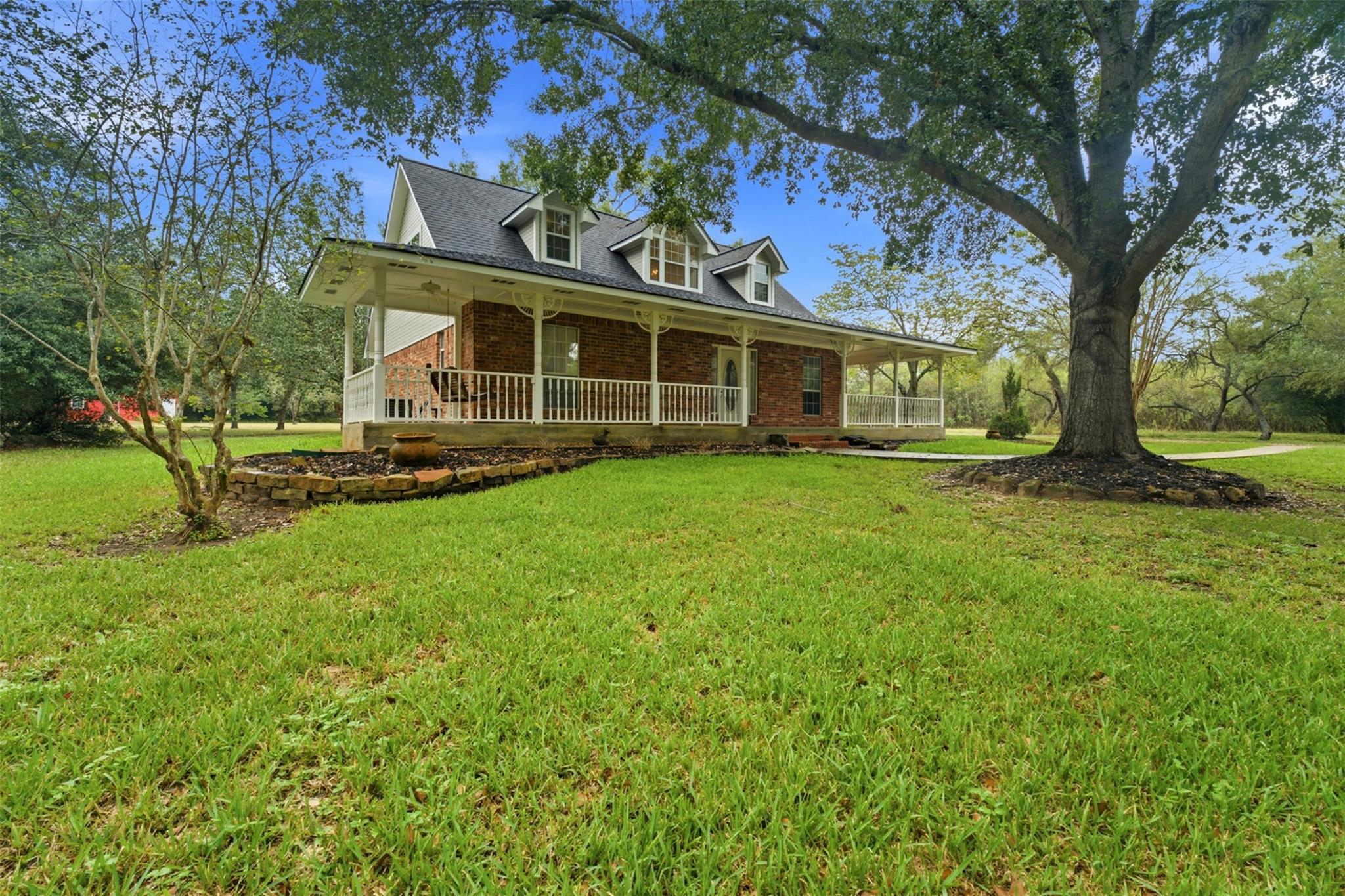144 Pin Oak Lane