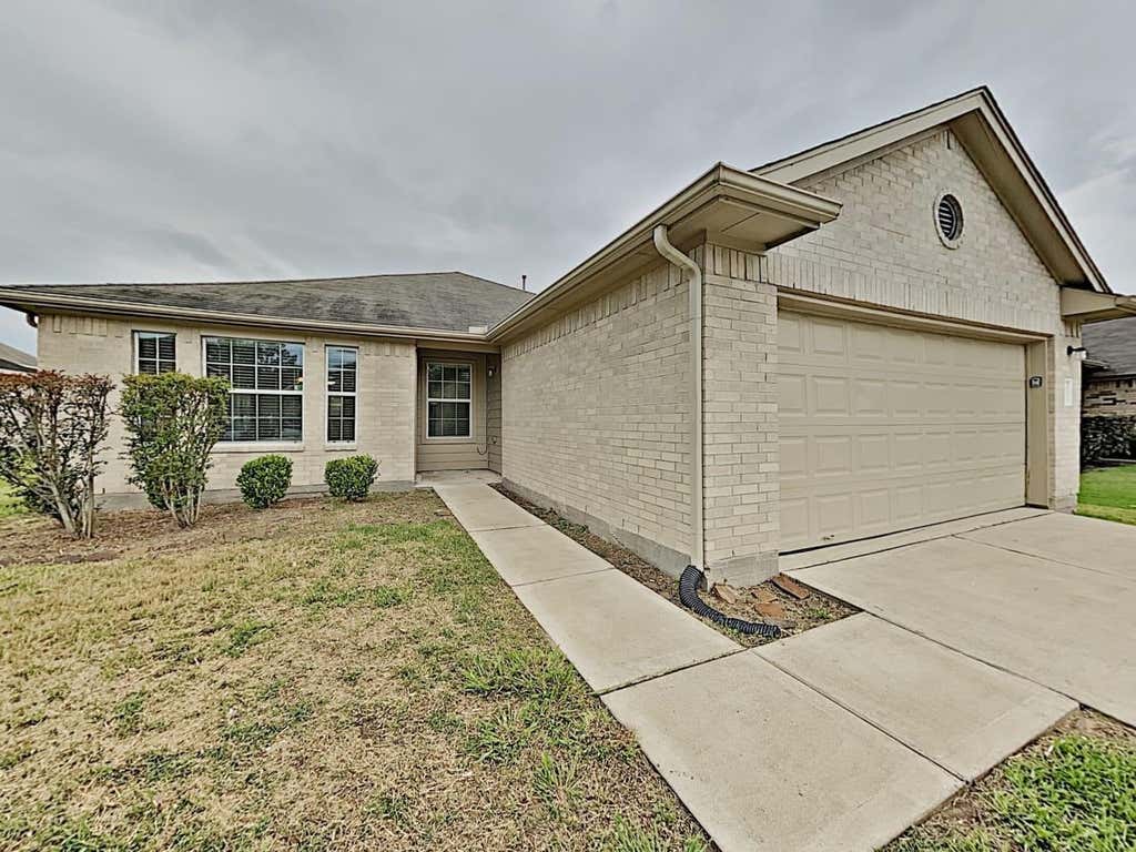 Photo of 4026 Hawthorne Glen Court, Fresno, TX 77545 (MLS # 86244436)