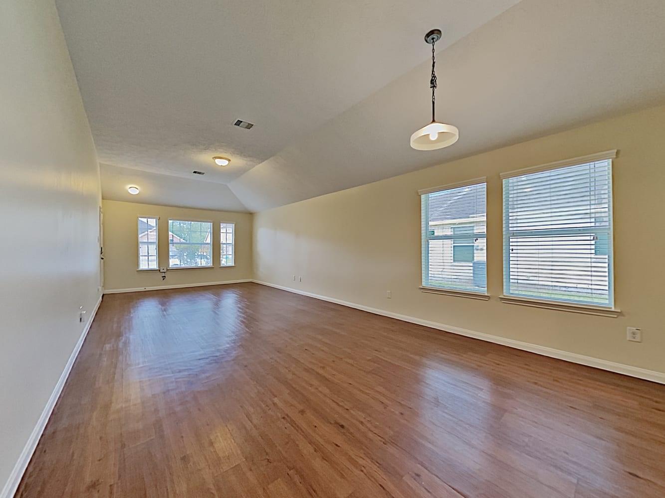 4026 Hawthorne Glen Court